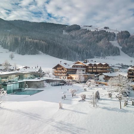 Puradies Hotel&Chalets Leogang Exterior foto