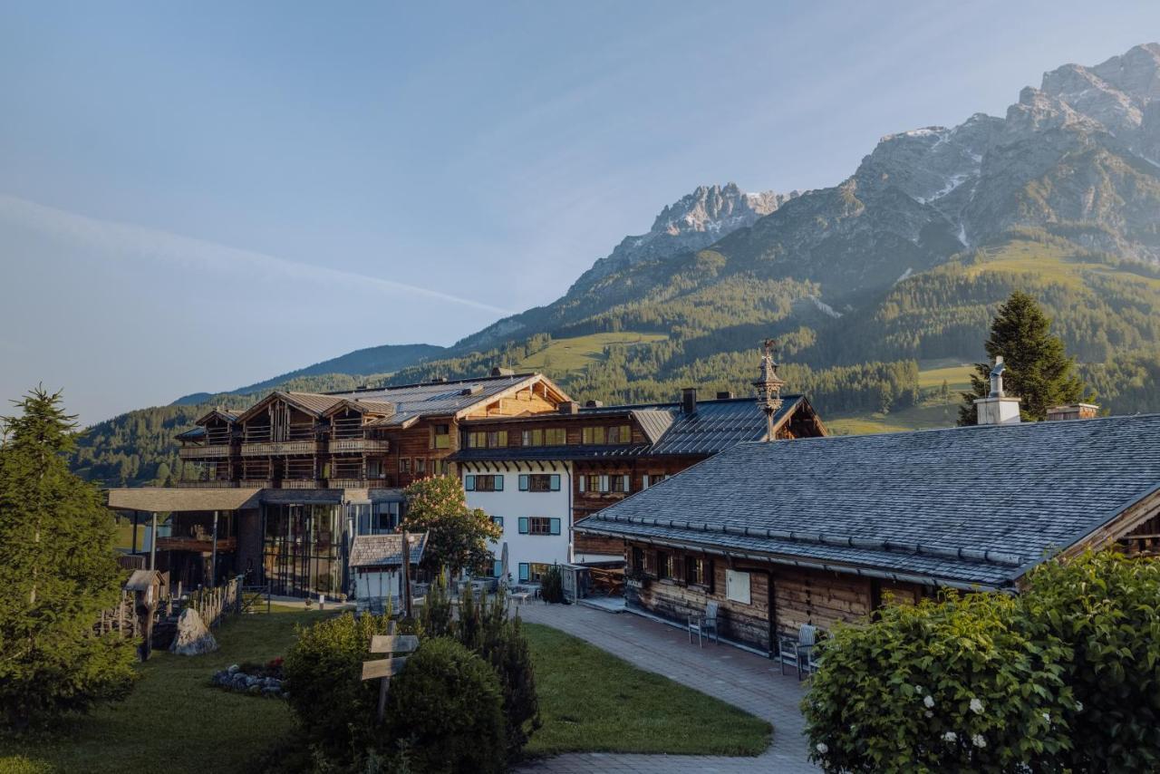 Puradies Hotel&Chalets Leogang Exterior foto