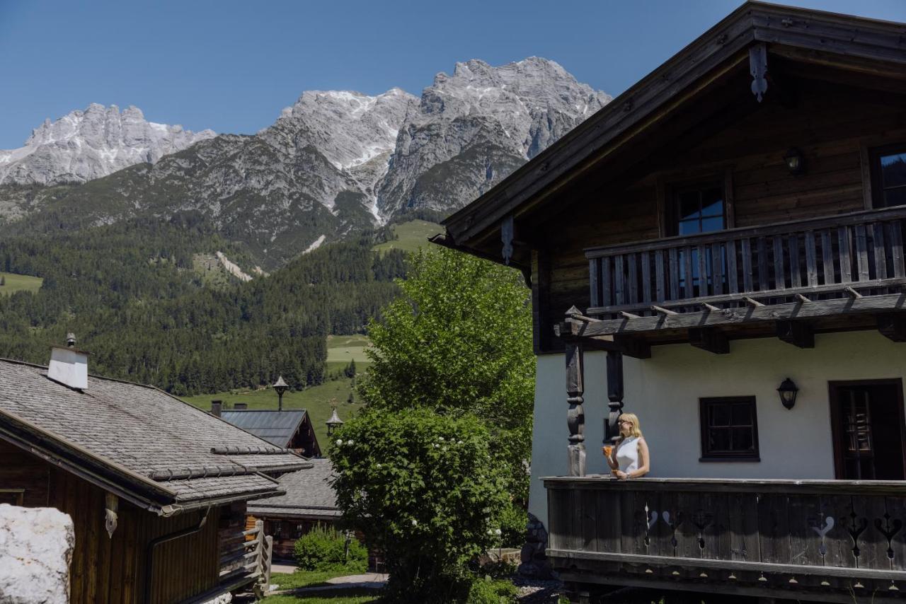 Puradies Hotel&Chalets Leogang Exterior foto