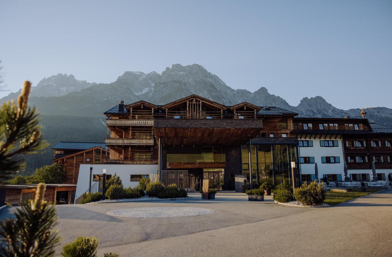 Puradies Hotel&Chalets Leogang Exterior foto