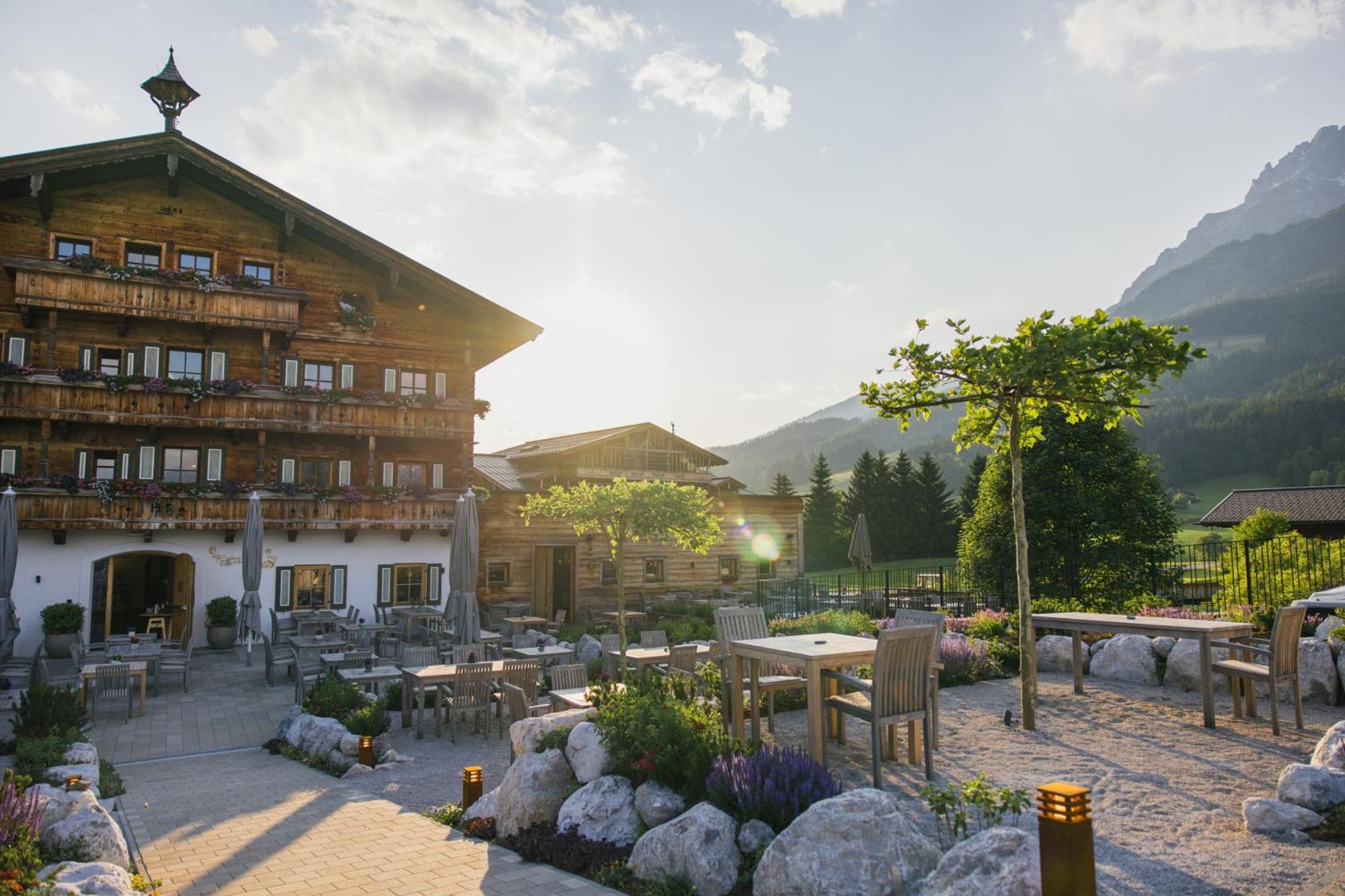 Puradies Hotel&Chalets Leogang Exterior foto