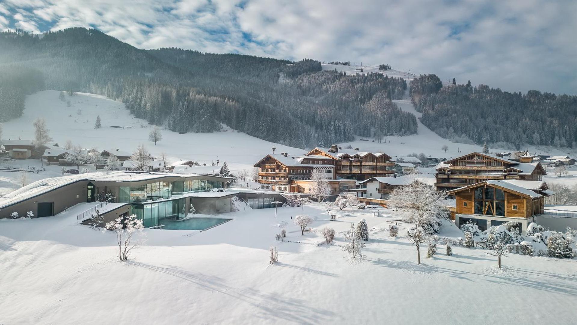 Puradies Hotel&Chalets Leogang Exterior foto